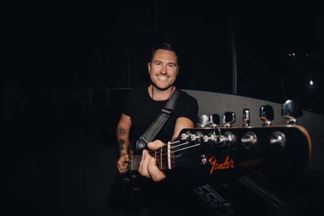 Official headshot of Canadian country artist, Rob Watts