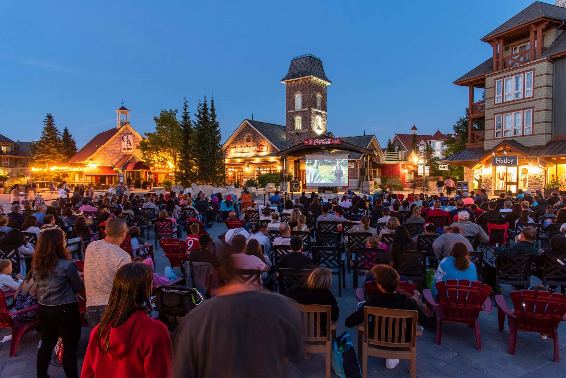 Crowds of families gathered around the Subaru Stage for our annual Movies Under The Stars Series.
