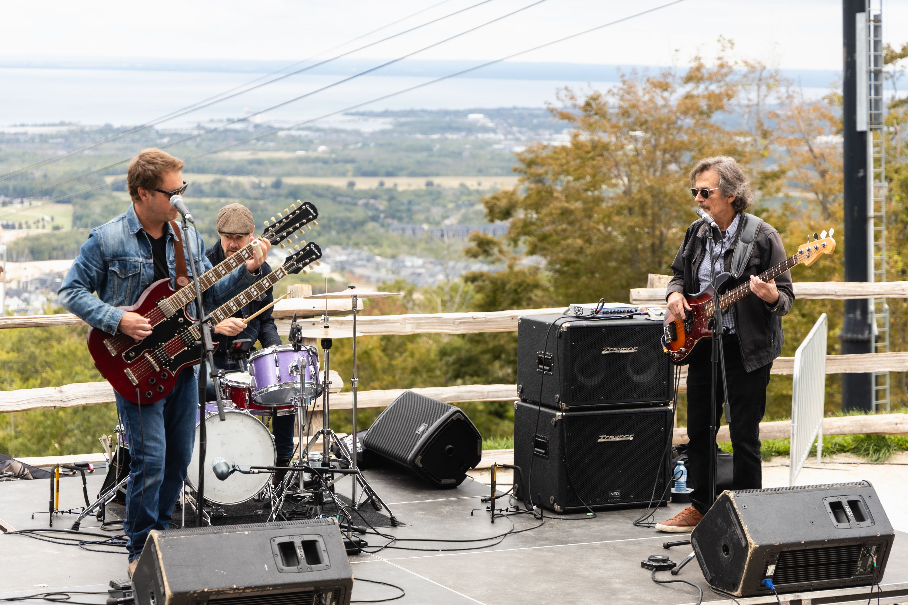 Aaron Garner Band performing live on the mountaintop Summitview Stage for Guitar Trail 2025